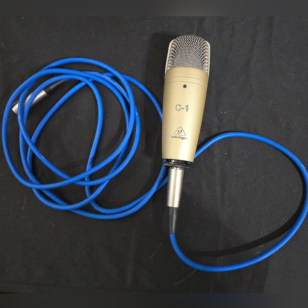Behringer C-1 Gold Studio Condenser Microphone - Picture 4 of 4